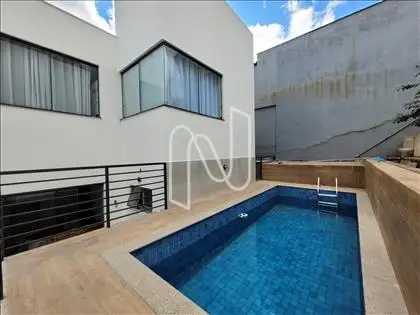 1o. Andar - Pátio + Piscina - A