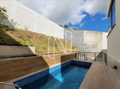 1o. Andar - Pátio + Piscina - C