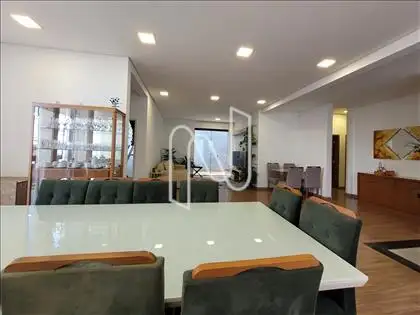 1o. Andar: Sala de 3 ambientes + cozinha - C