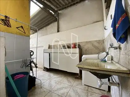 Área de serviços - Primeiro nível