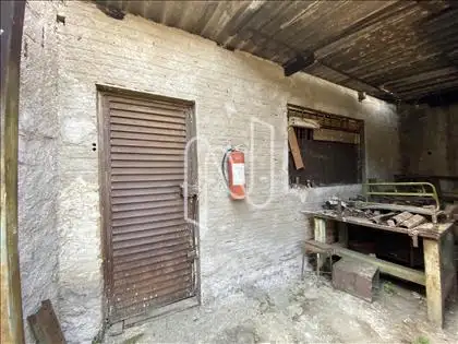 Fundos do lote - Comôdo extra
