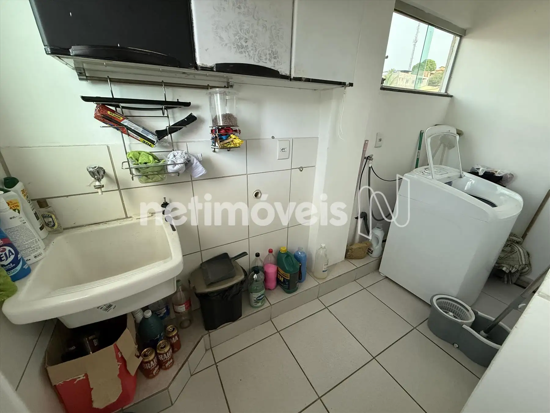 Área de serviço  - casa nível acima