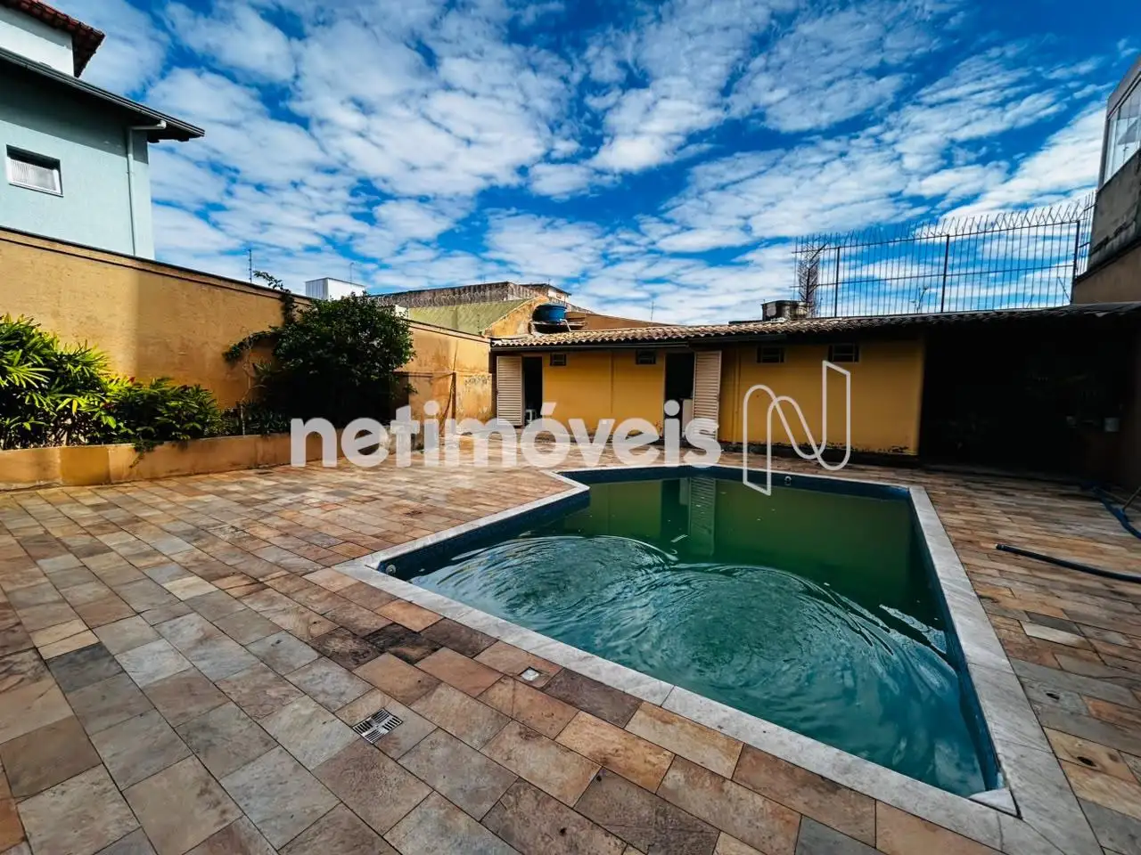 Casa com 5 quartos — Itapoã, Belo Horizonte