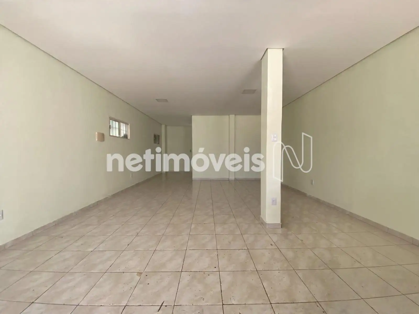 Um dos salões - nível inferior