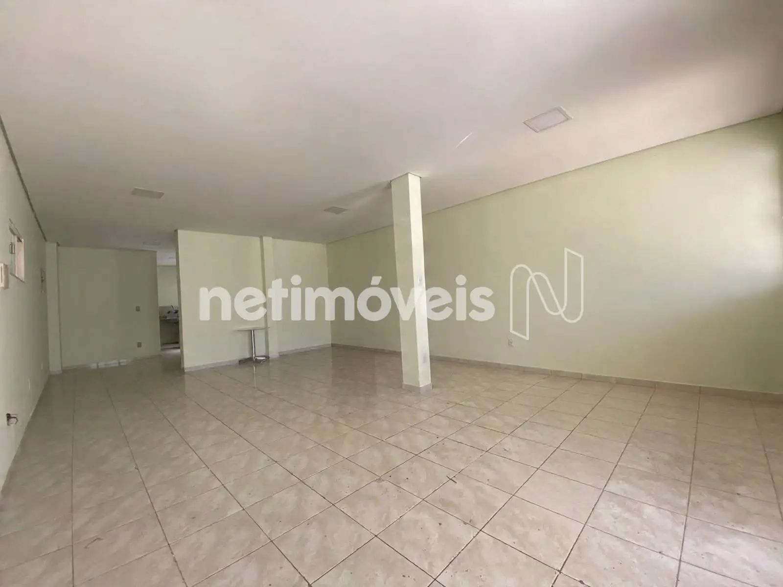 Um dos salões - nível inferior