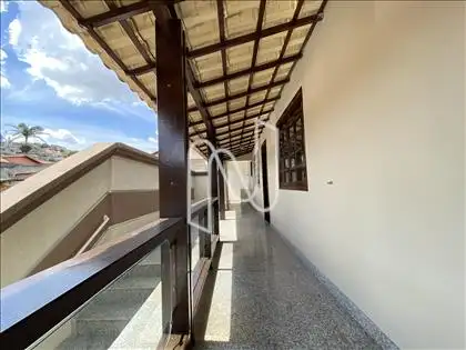Varanda/Entrada - nível superior