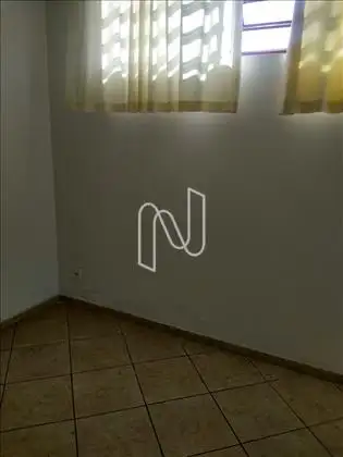 Barracão de frente