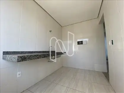 Cozinha/Área de serviços do primeiro nível