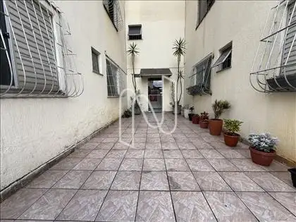 Entrada do prédio