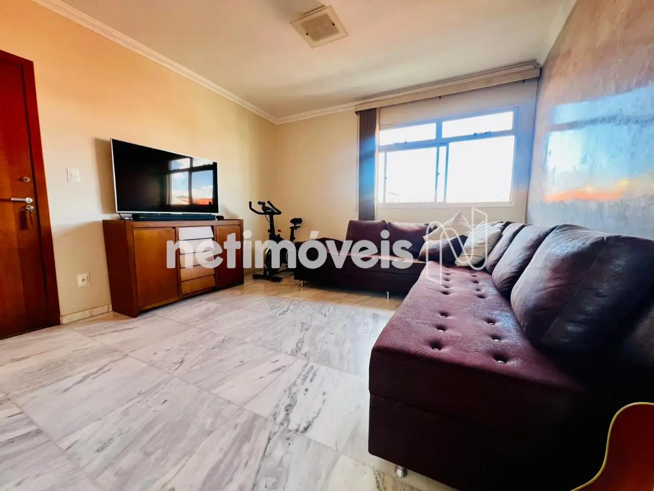 Sala do primeiro pavimento