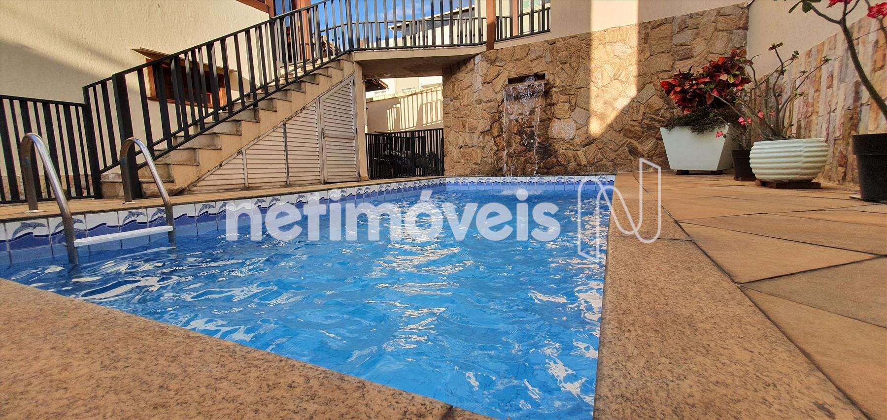 1o. Piso: Piscina - C