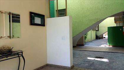 Hall 01