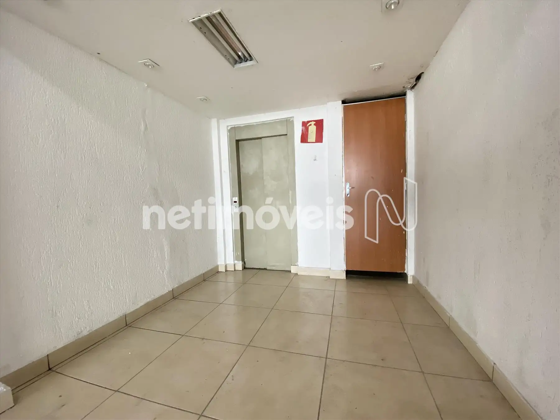Salão do terceiro nível (Elevador)