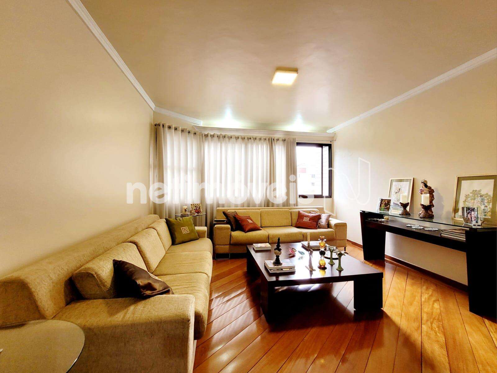 1° Piso: Ampla sala - D