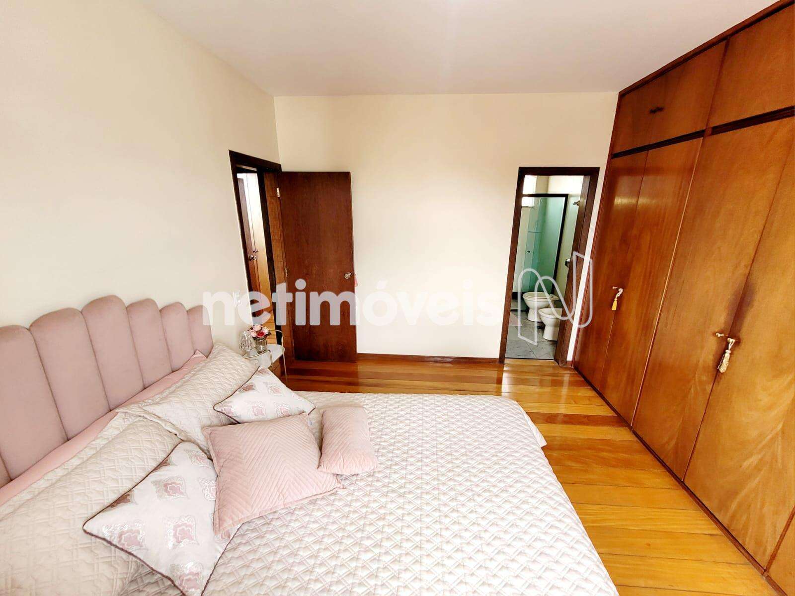 1° Piso: Suíte - B