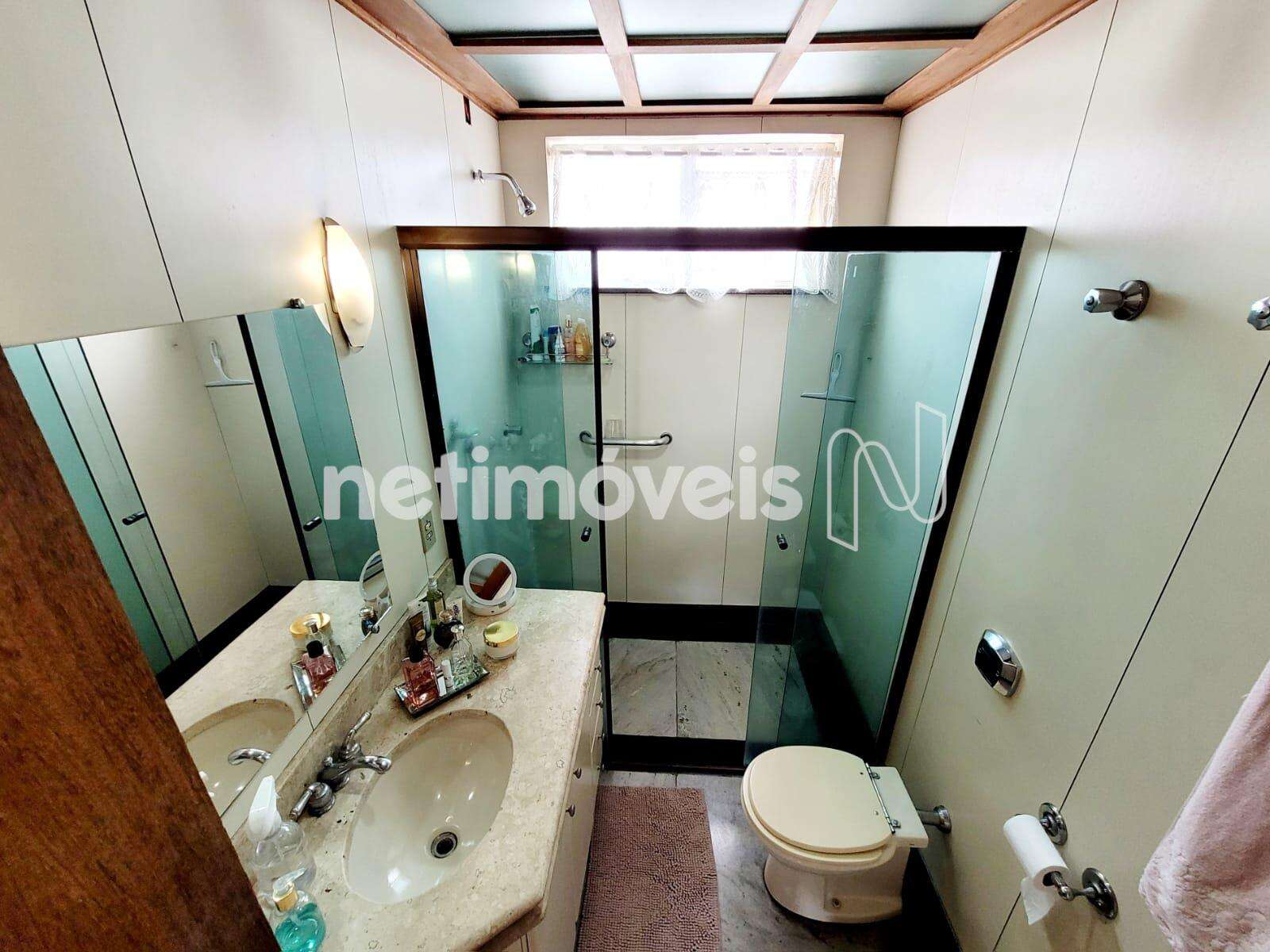 1° Piso: Banho social - A