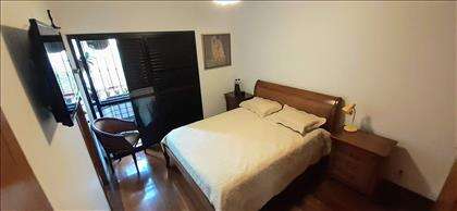 Suite - E