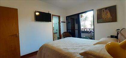 Suite - B