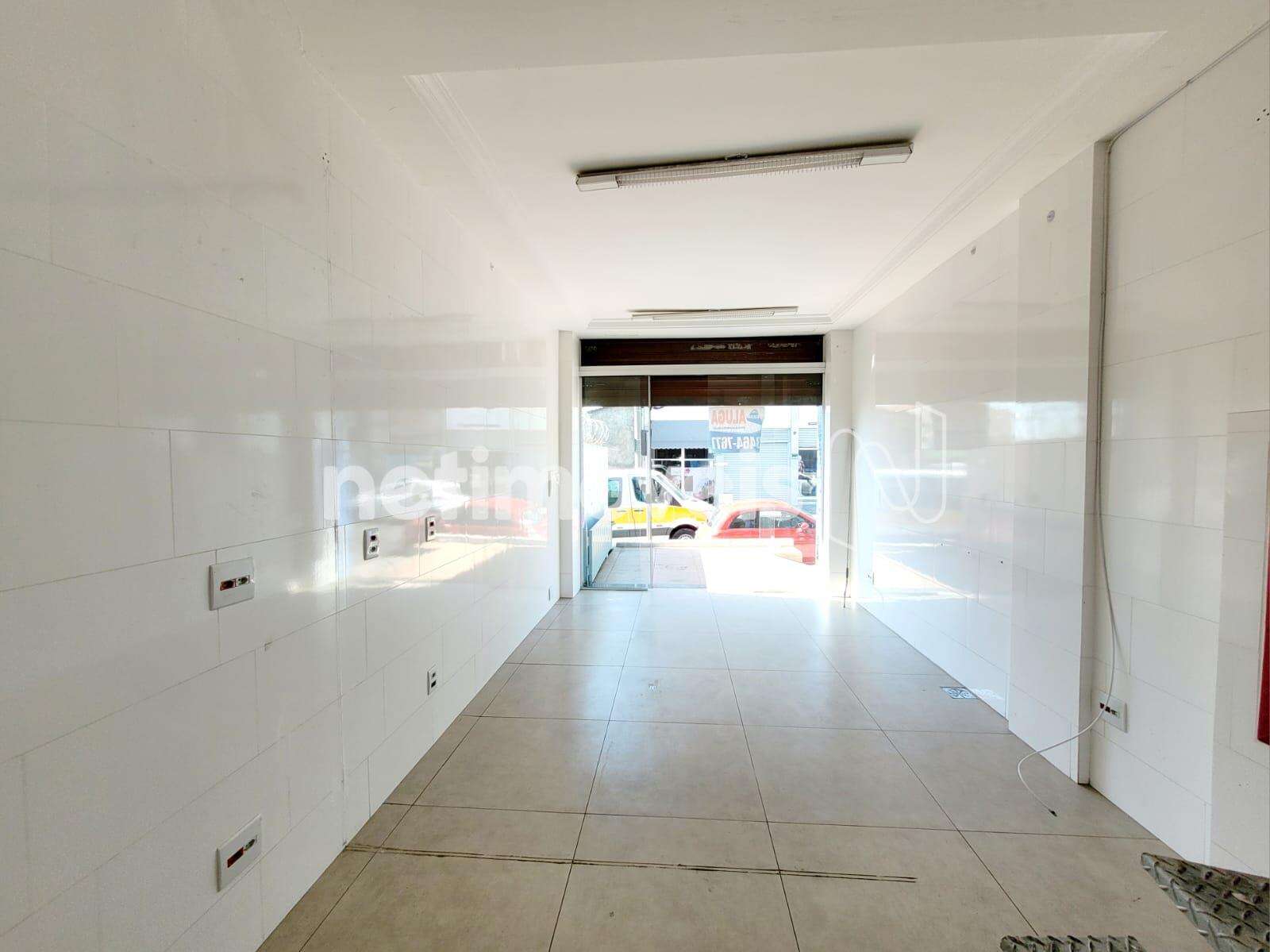 Térreo: Loja no nível da rua - F