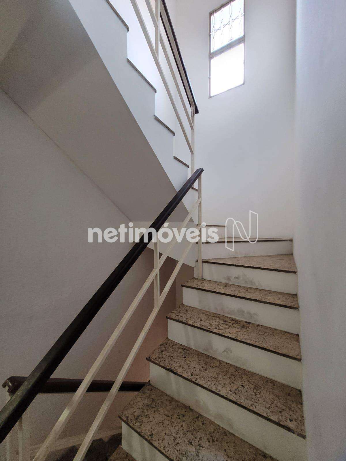 Escada para 2° pavimento