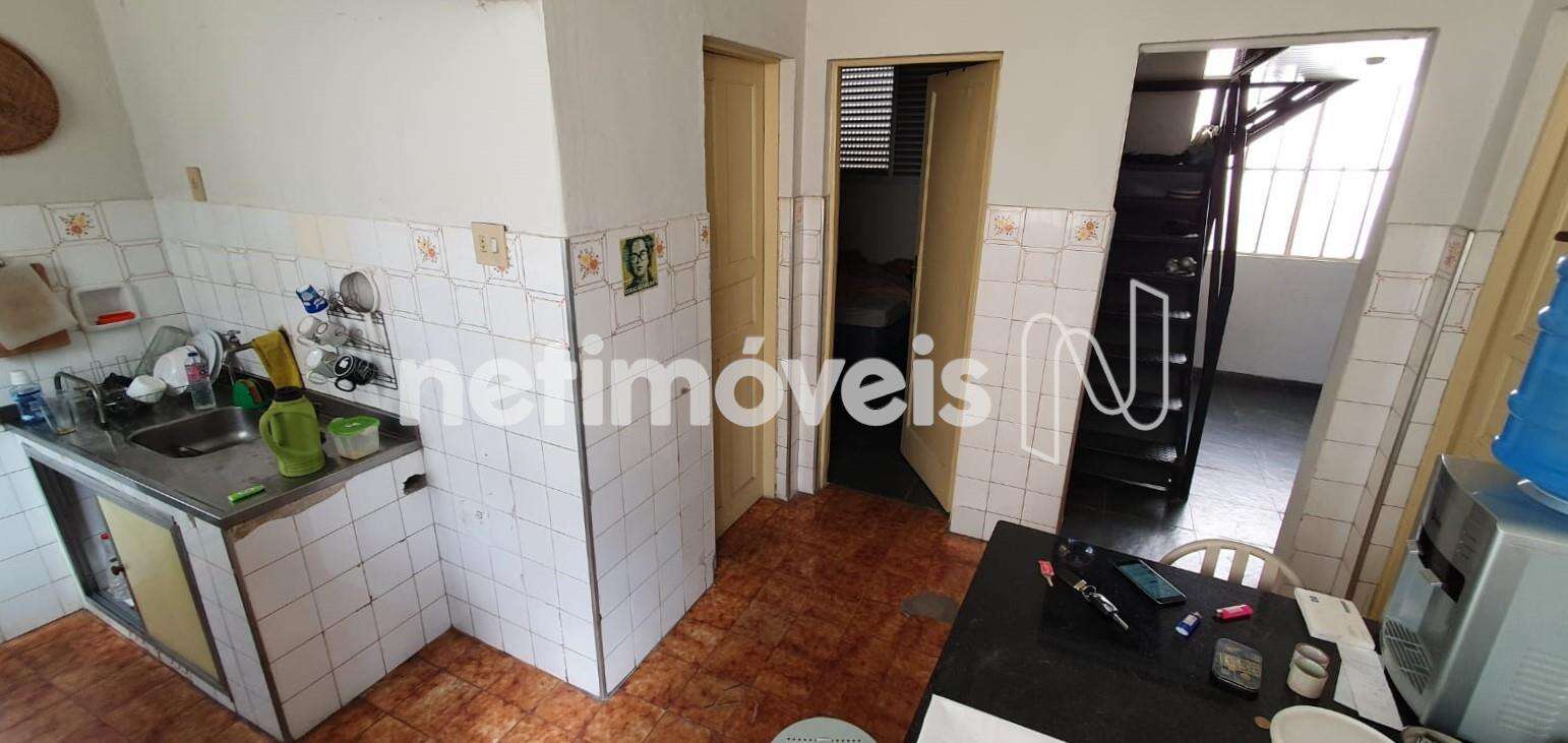 1o. piso - Cozinha + 1o. quarto + banheiro B 