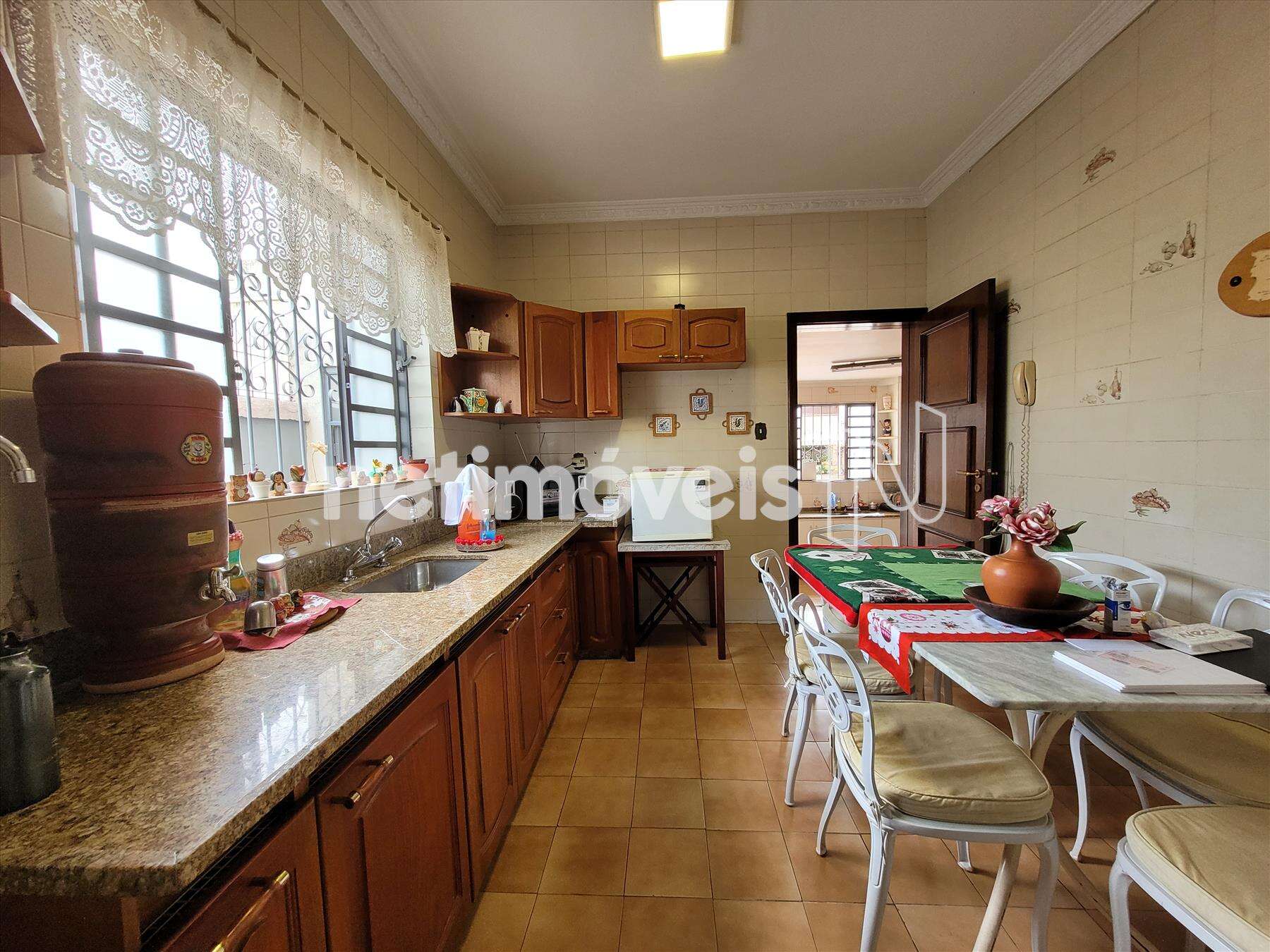 1o. piso: Cozinha de suporte