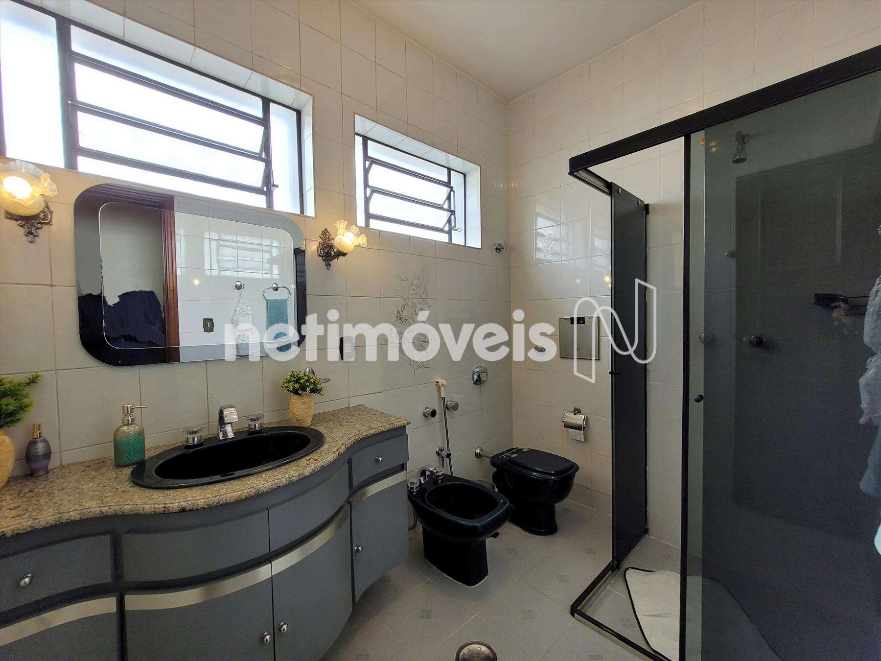 1o. piso: Banheiro social