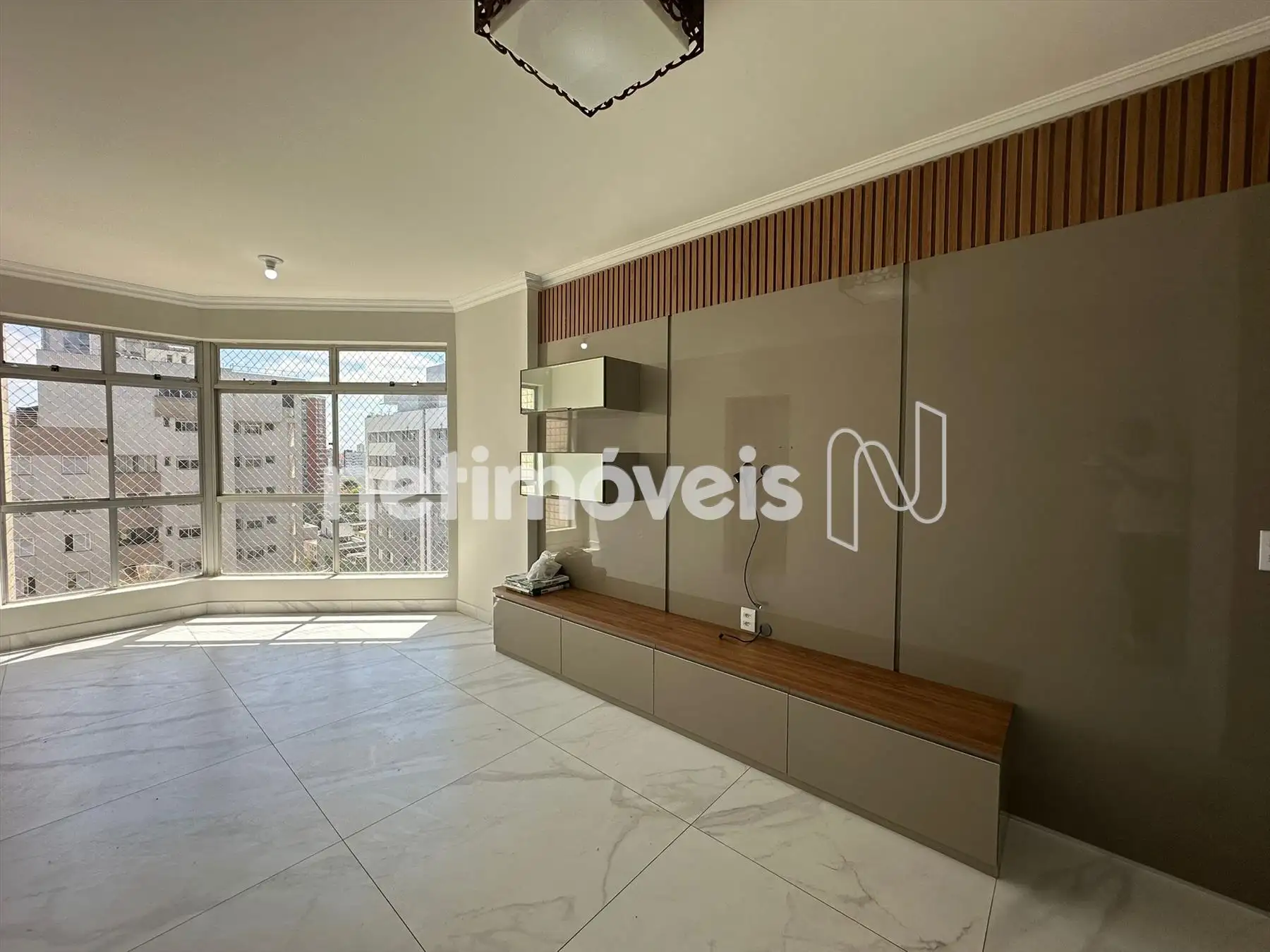  sala ampla para 2 ambientes