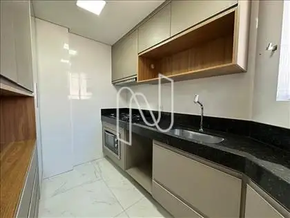 cozinha rica com armários 