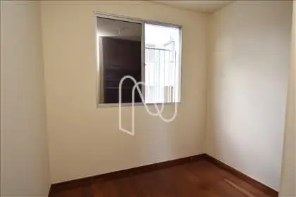 Quarto 03 com armário
