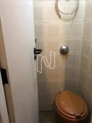 Banheiro de serviço 