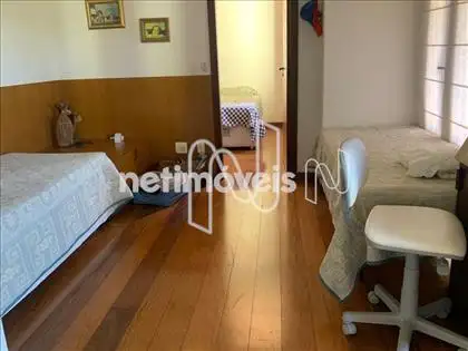 Escritório/sala de TV 