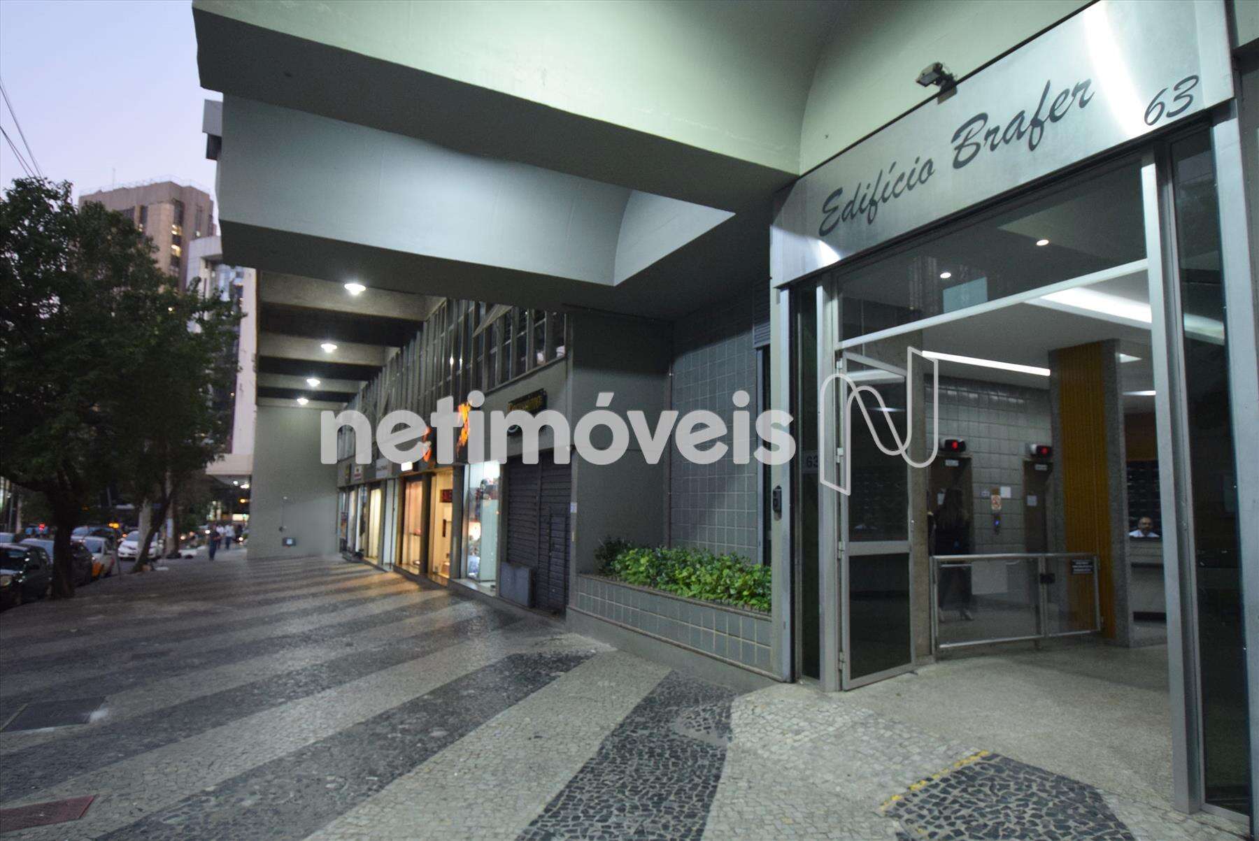 Comércio ativo nas proximidades