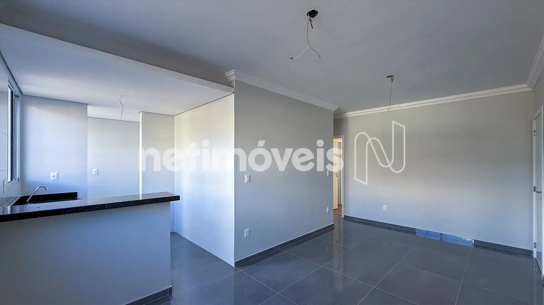 Sala e cozinha americana