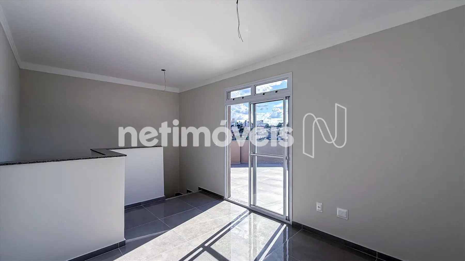 Cobertura e acesso a área externa