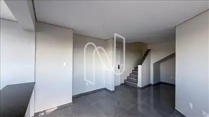 Sala e acesso a cobertura 
