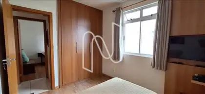 Quarto 03 com armário e suite  