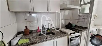 Cozinha com armário 