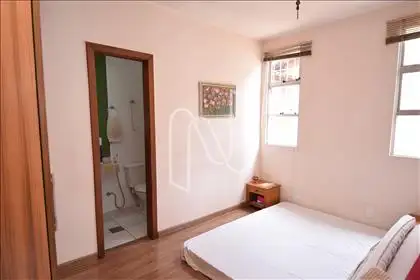 Quarto 02 c/ armário e suite 