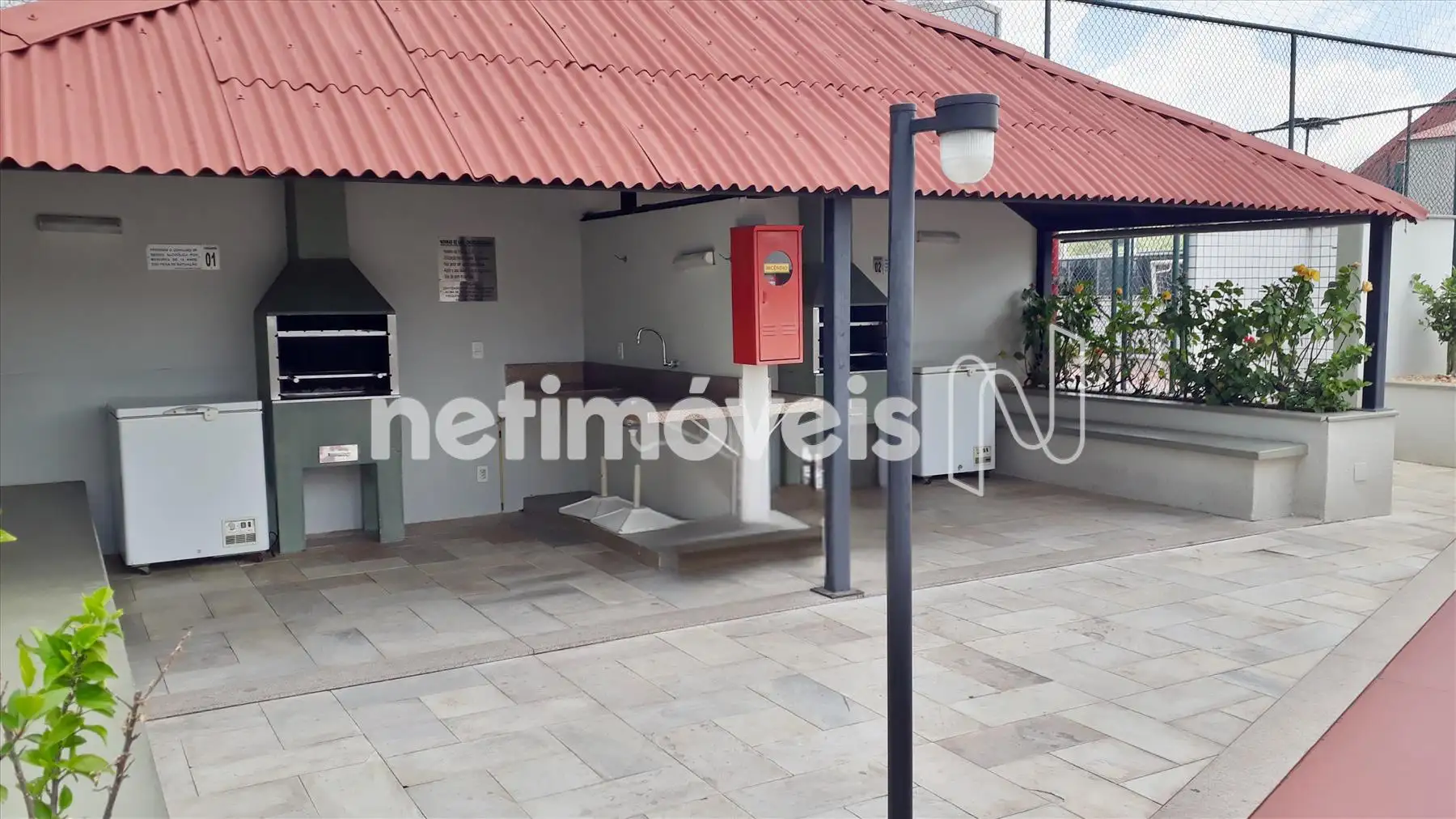 Área gourmet com churrasqueira