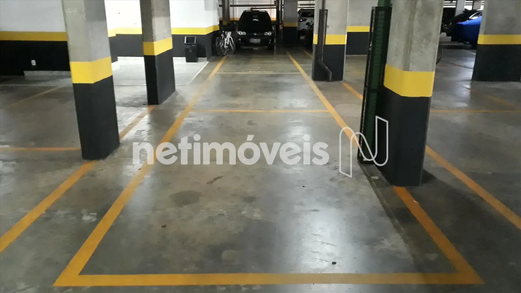 03 vagas de garagem em linha