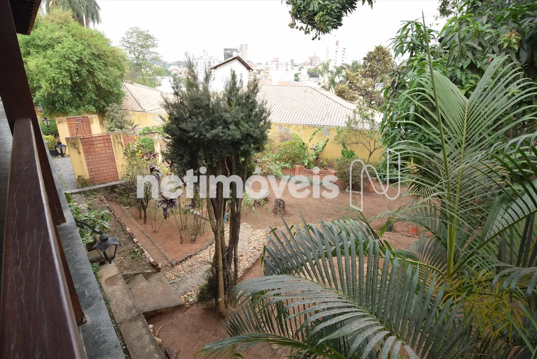 Vista para jardim dos fundos