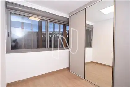 Quarto 01 com armário e suite