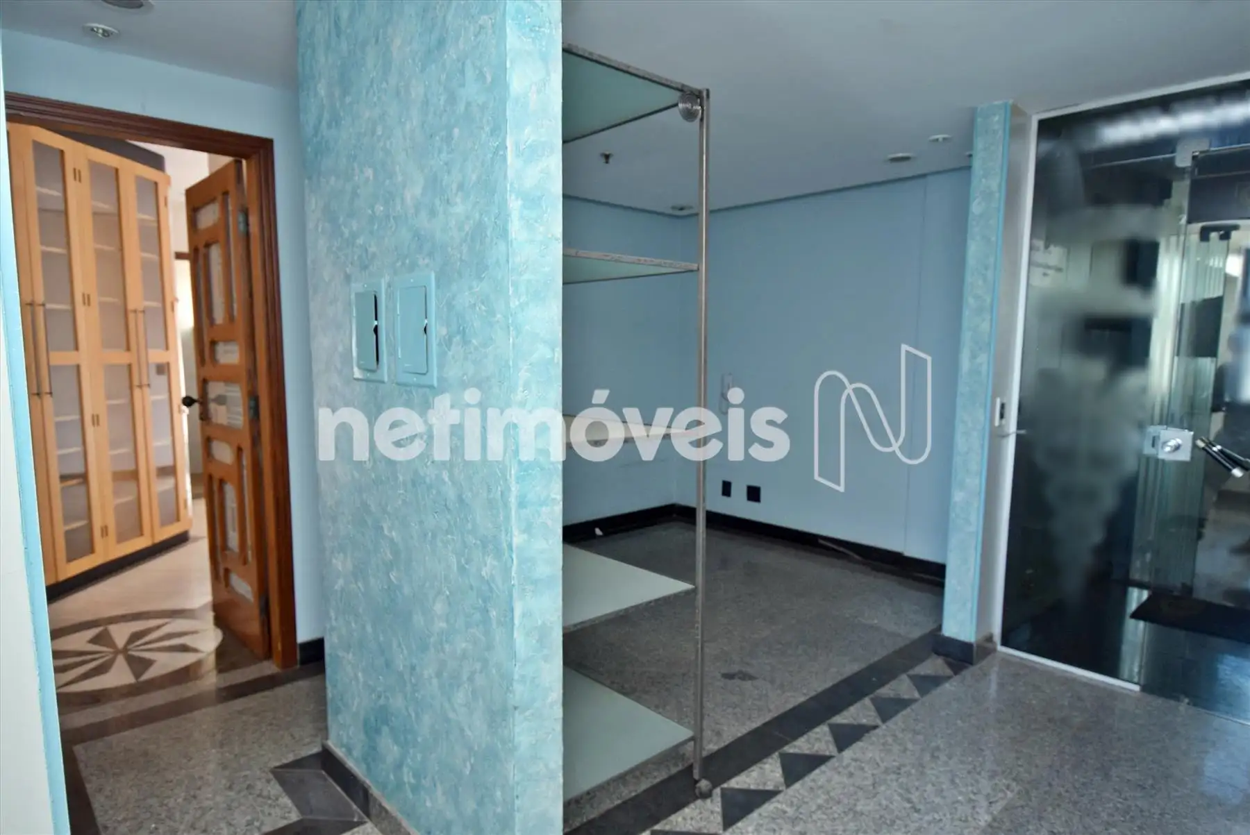 Recepção e entrada das salas