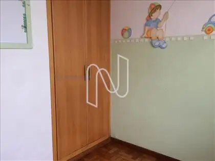  Quarto 02 com armário   