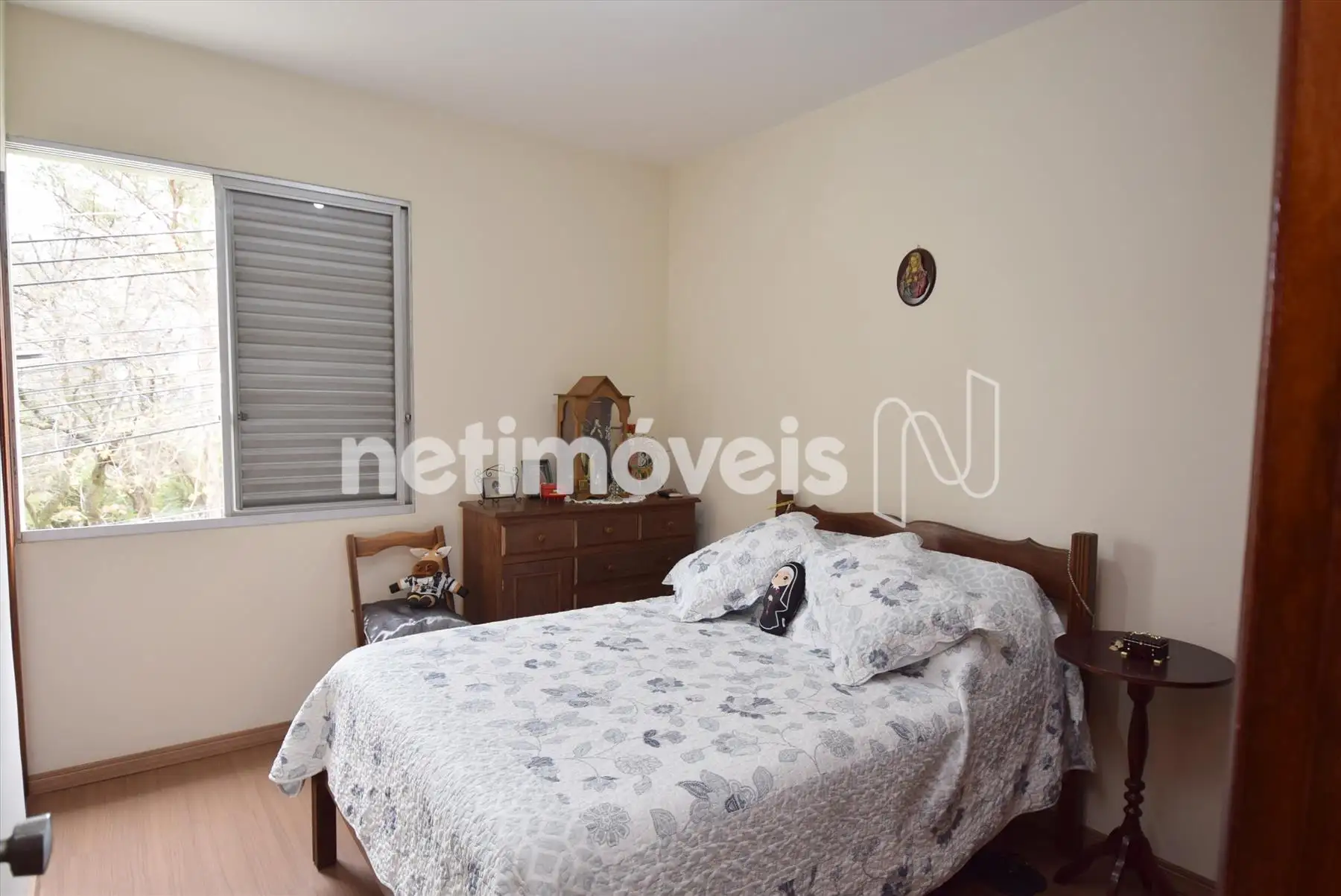 Quarto 03 com armário e suite