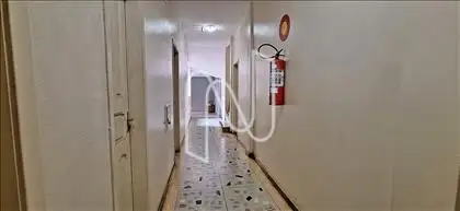 Corredor de entrada do prédio 