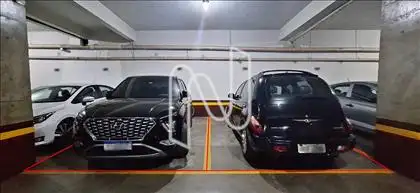 Vagas de garagem paralelas 