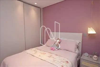 Quarto 03 com armário 