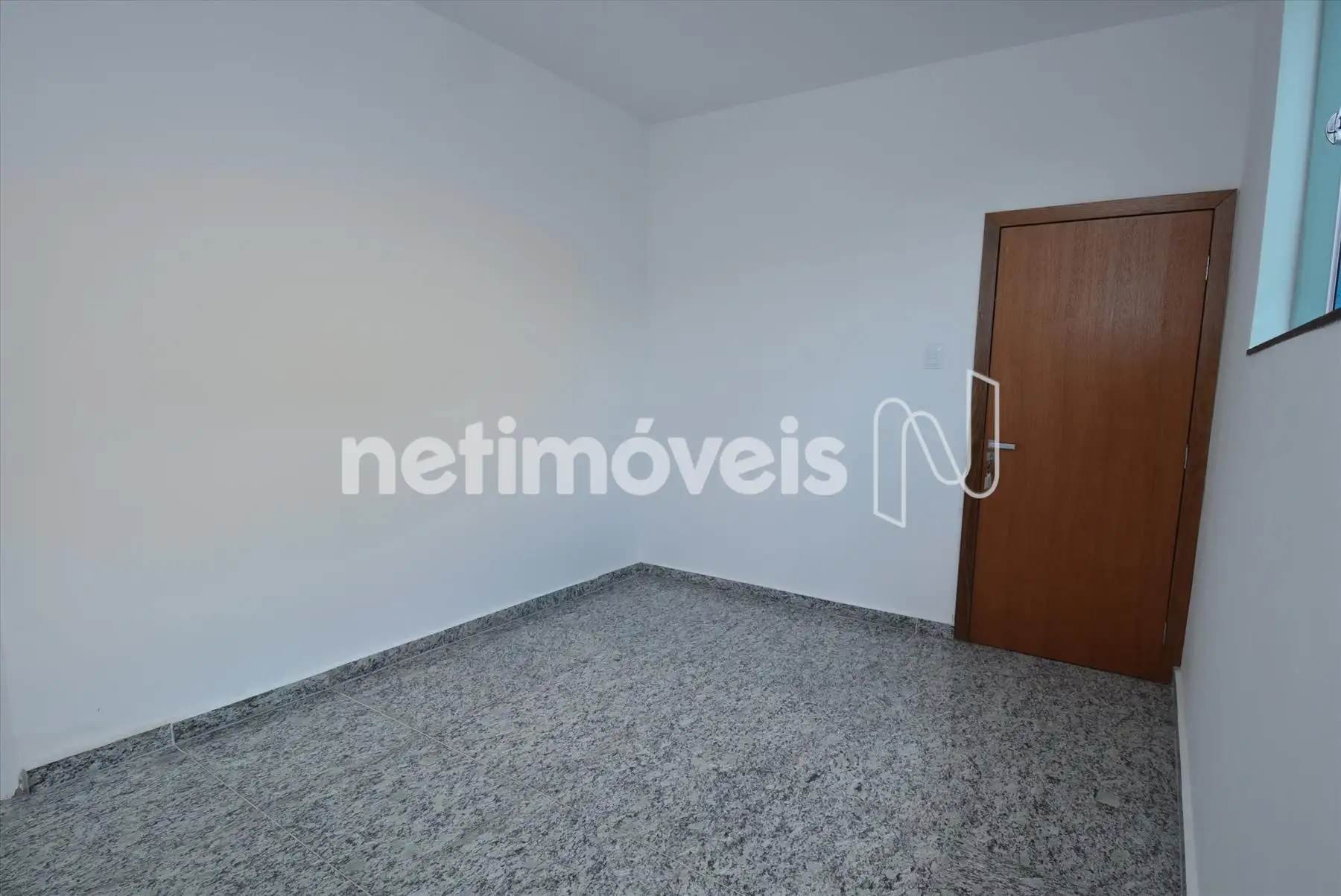Sala para 02 ambientes 